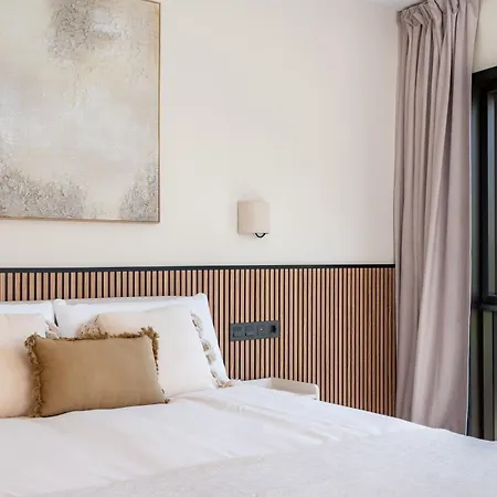 The Nook * ماربيا