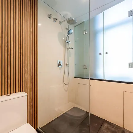 The Nook * ماربيا